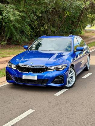 BMW 330i 2.0 16V TURBO GASOLINA M SPORT AUTOMÁTICO
